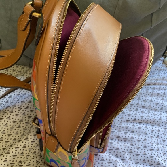 Coach backpack - Picture 3 of 8